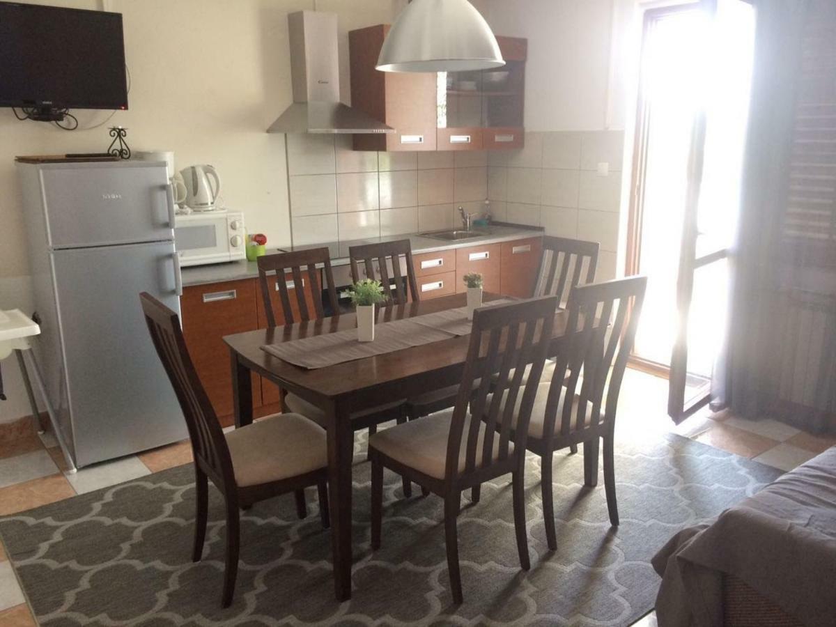 Apartmani Dana Sukosan Ngoại thất bức ảnh