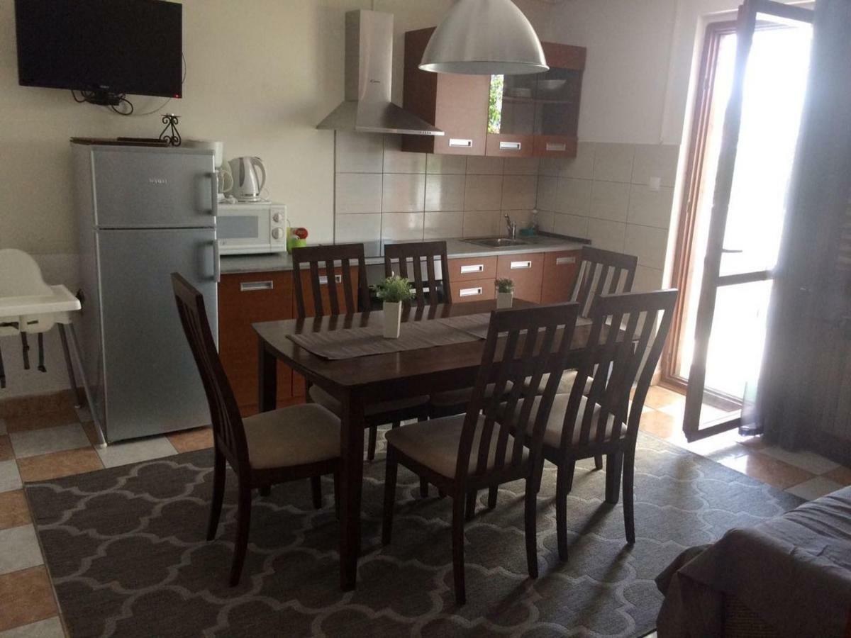Apartmani Dana Sukosan Ngoại thất bức ảnh