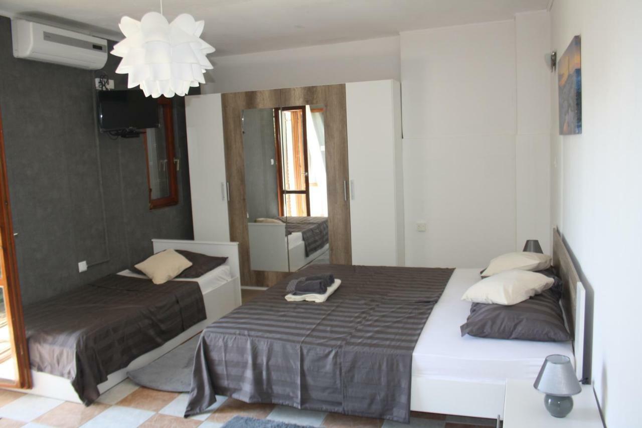 Apartmani Dana Sukosan Ngoại thất bức ảnh