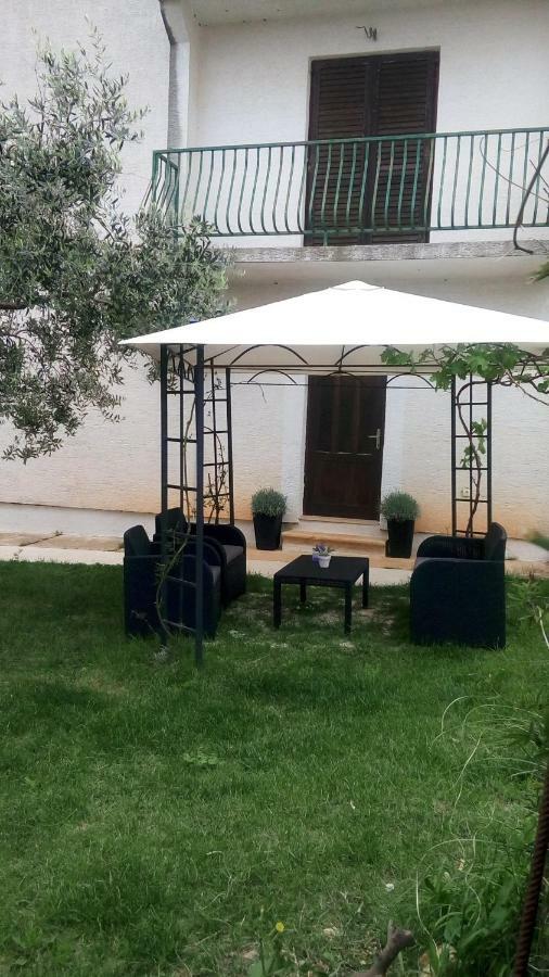 Apartmani Dana Sukosan Ngoại thất bức ảnh