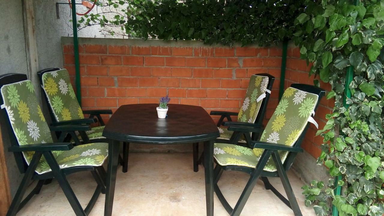Apartmani Dana Sukosan Ngoại thất bức ảnh
